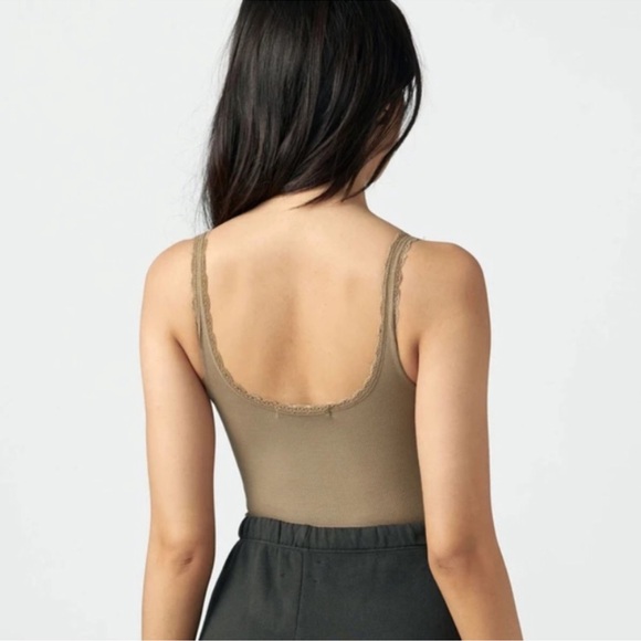 JOAH BROWN Scoop Neck Tank W/ Lace Trim, Taupe Rib, SM - Picture 4 of 11